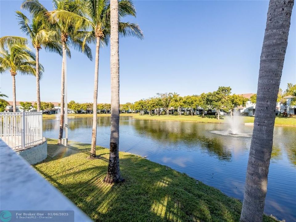 For Sale: $276,000 (3 beds, 2 baths, 1259 Square Feet)