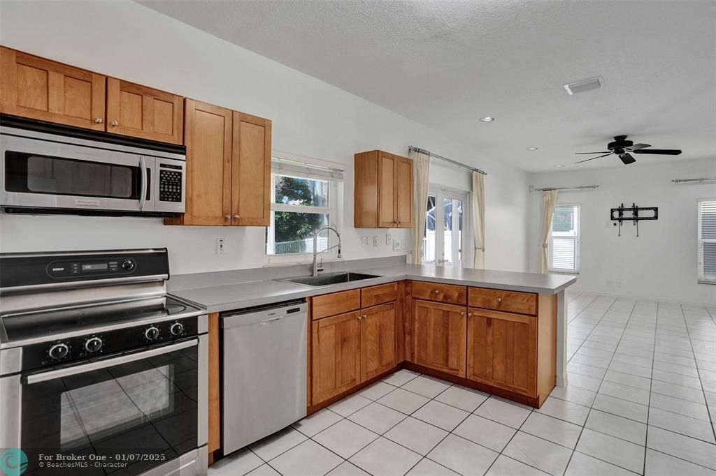 For Rent: $3,400 (3 beds, 2 baths, 2109 Square Feet)