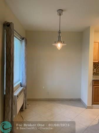 For Rent: $1,550 (1 beds, 1 baths, 400 Square Feet)