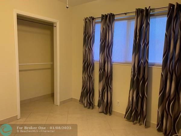 For Rent: $1,550 (1 beds, 1 baths, 400 Square Feet)