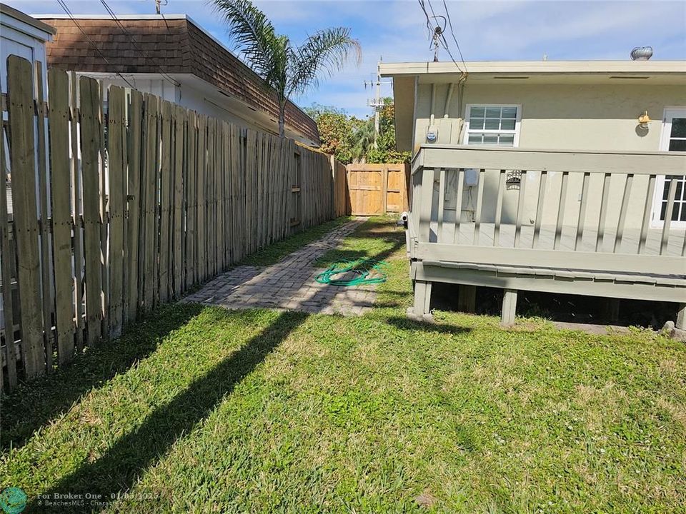 For Sale: $695,000 (3 beds, 2 baths, 1340 Square Feet)