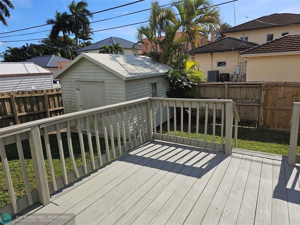 For Sale: $695,000 (3 beds, 2 baths, 1340 Square Feet)