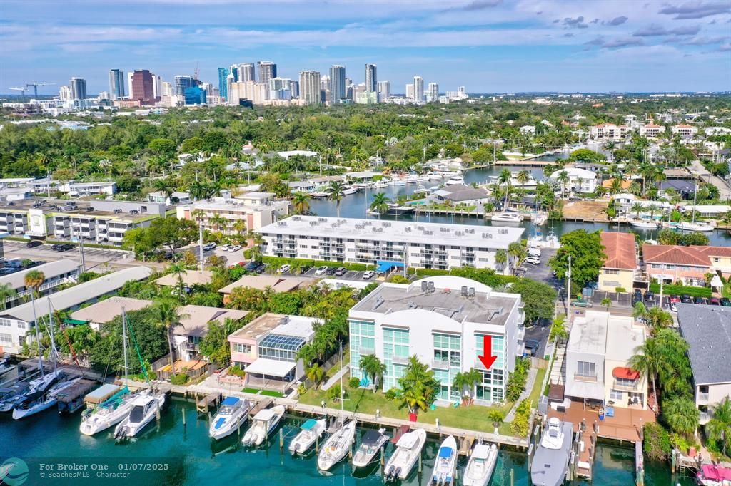 For Sale: $1,050,000 (2 beds, 2 baths, 1459 Square Feet)