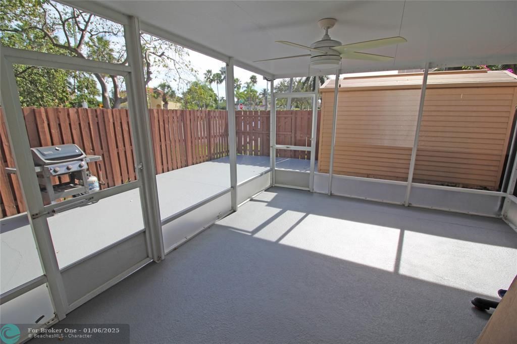 For Sale: $419,000 (2 beds, 1 baths, 1024 Square Feet)