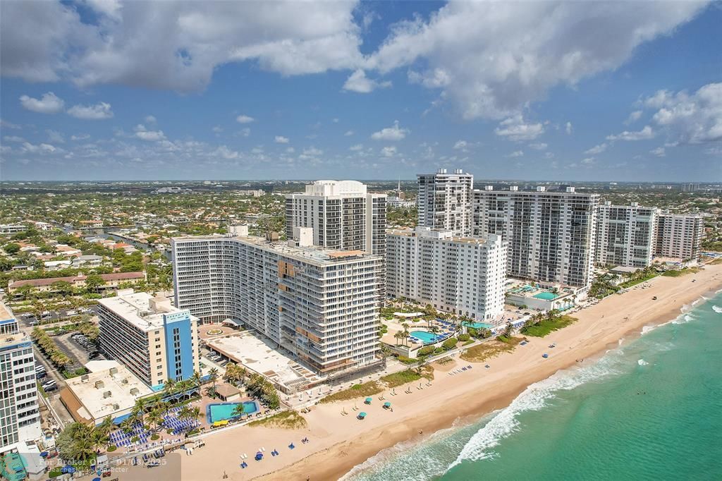 For Sale: $1,395,000 (3 beds, 2 baths, 2350 Square Feet)