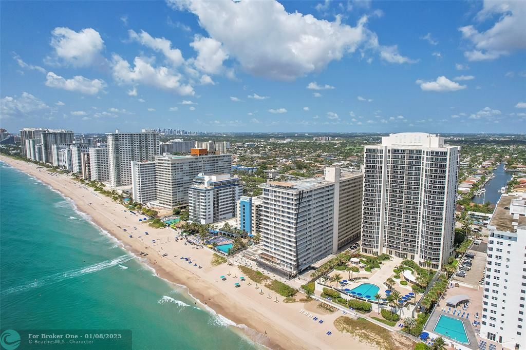 For Sale: $1,395,000 (3 beds, 2 baths, 2350 Square Feet)