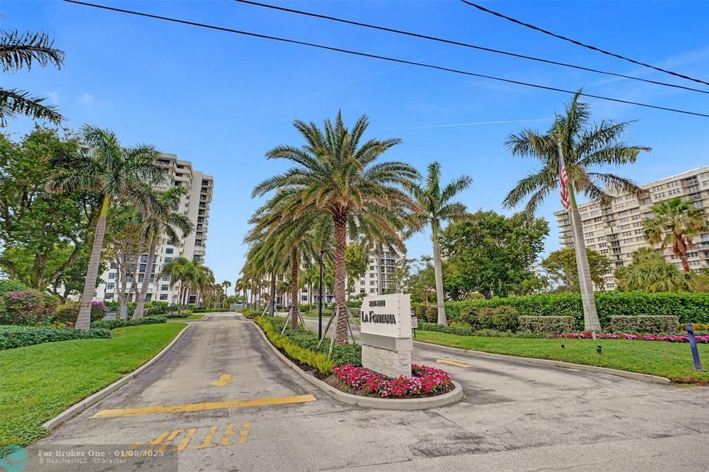 For Sale: $875,000 (2 beds, 2 baths, 1736 Square Feet)