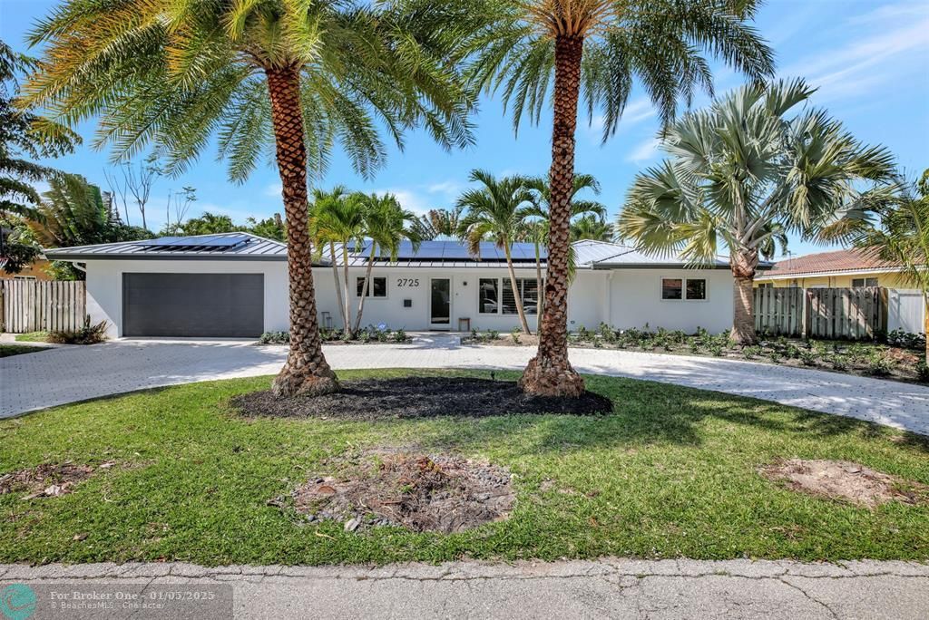 For Sale: $1,695,000 (3 beds, 2 baths, 2321 Square Feet)