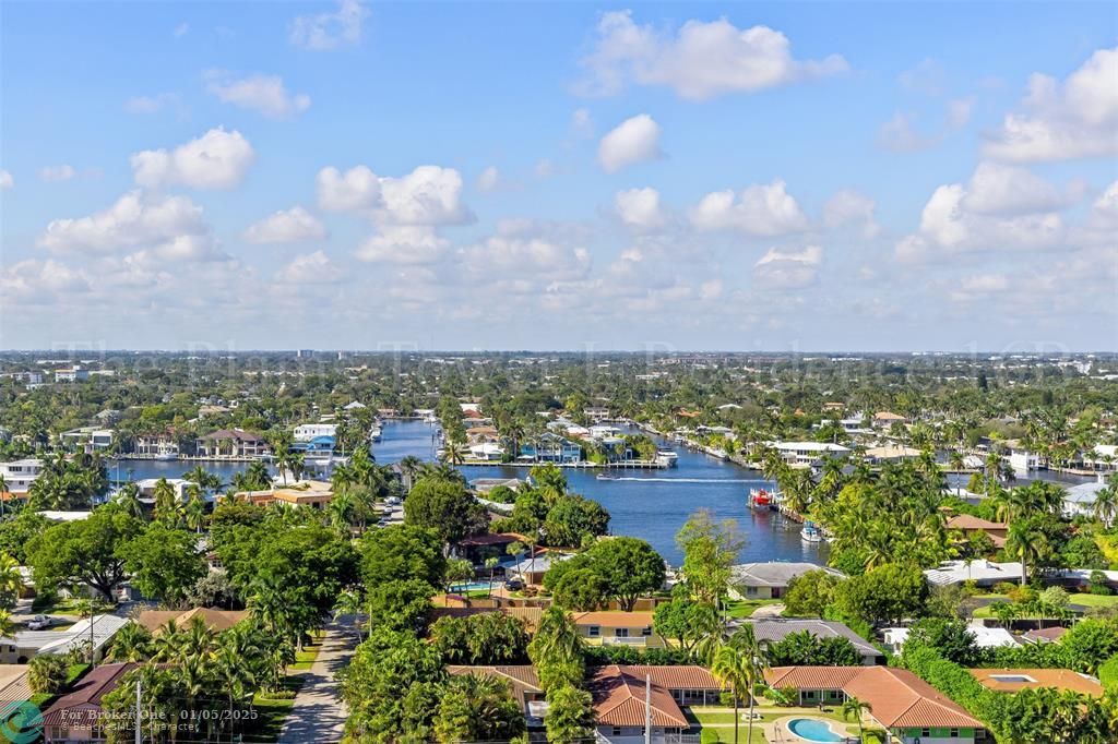 For Sale: $1,950,000 (3 beds, 2 baths, 2623 Square Feet)