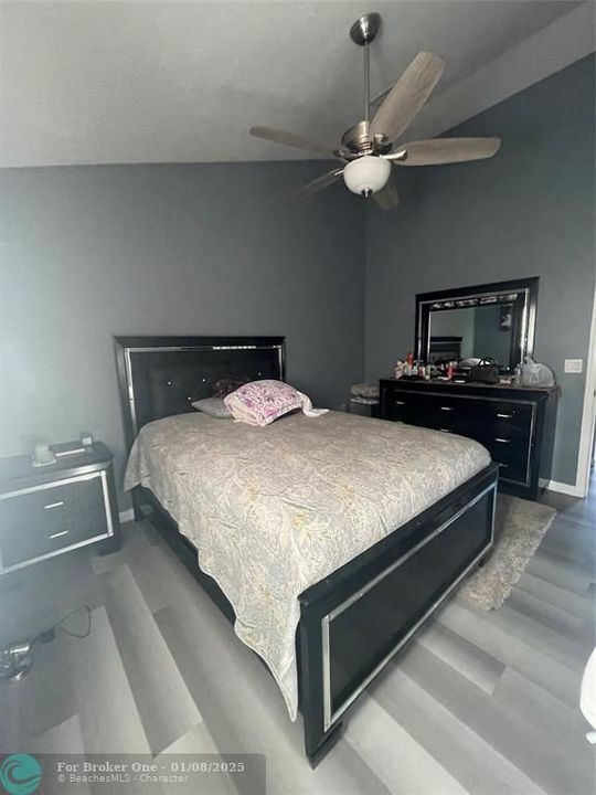 For Rent: $2,600 (2 beds, 2 baths, 1190 Square Feet)