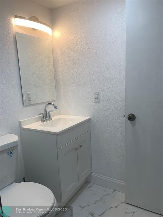 For Rent: $2,150 (2 beds, 2 baths, 1105 Square Feet)