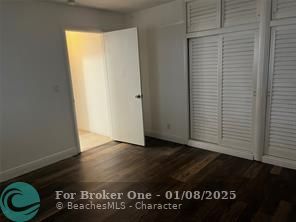 For Sale: $250,000 (2 beds, 1 baths, 850 Square Feet)