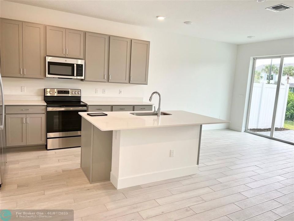 For Sale: $449,000 (3 beds, 2 baths, 1664 Square Feet)