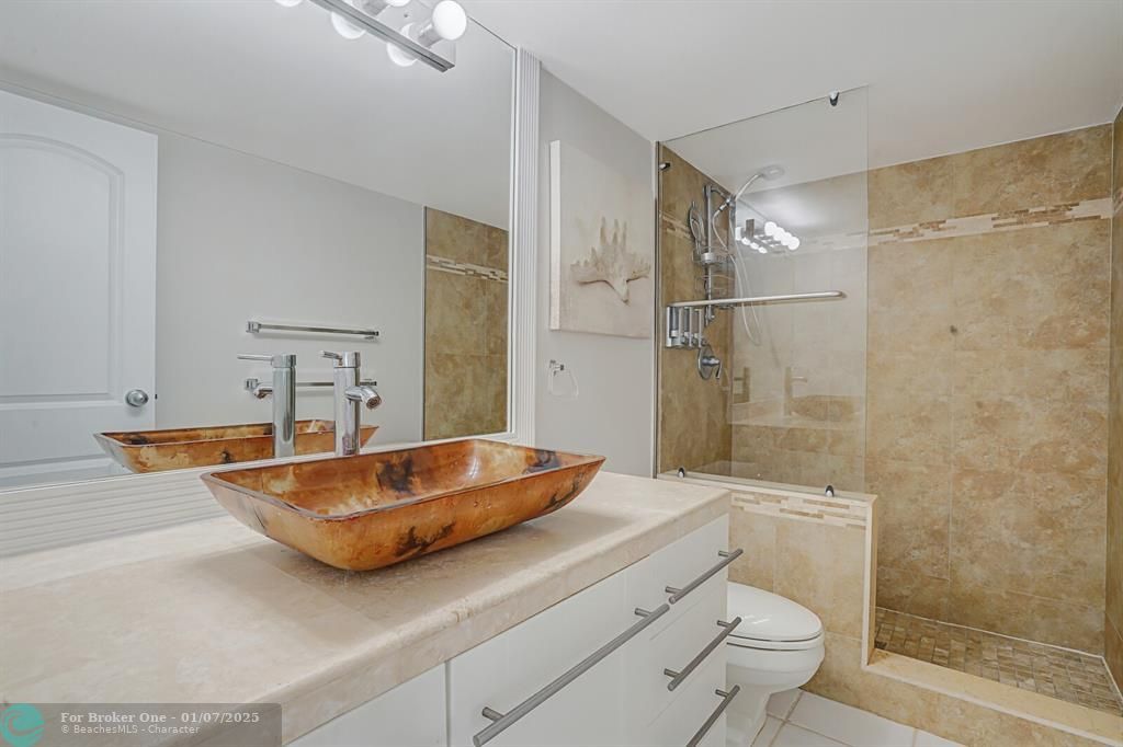 For Sale: $479,900 (2 beds, 2 baths, 1430 Square Feet)