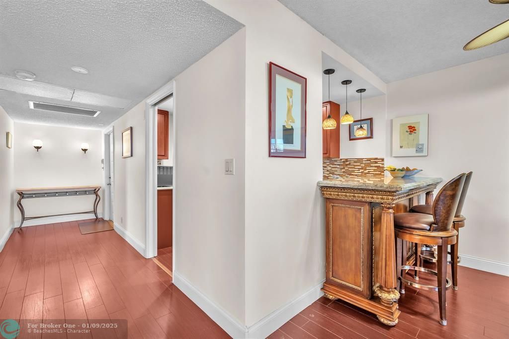 For Sale: $344,900 (3 beds, 2 baths, 1500 Square Feet)