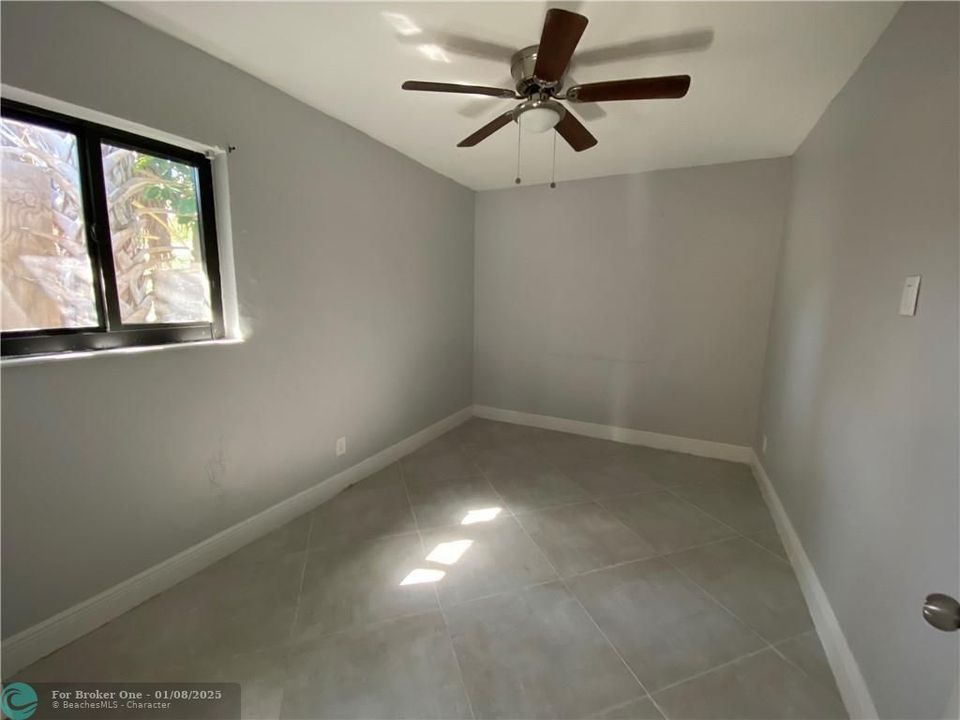 For Sale: $1,800 (2 beds, 1 baths, 0 Square Feet)