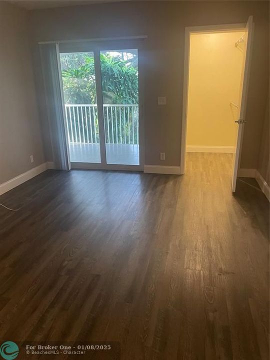 For Rent: $2,300 (2 beds, 2 baths, 1109 Square Feet)