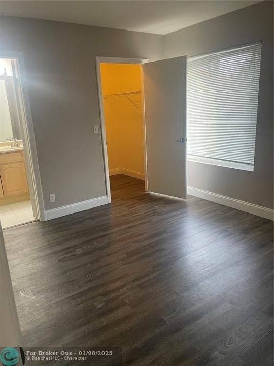 For Rent: $2,300 (2 beds, 2 baths, 1109 Square Feet)