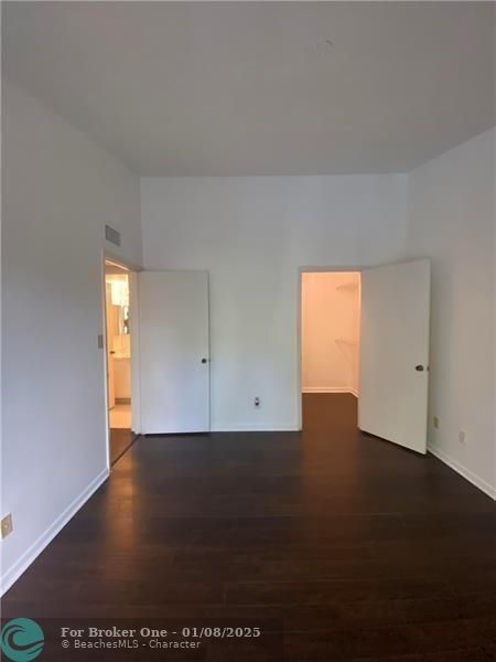 For Rent: $1,800 (1 beds, 1 baths, 650 Square Feet)