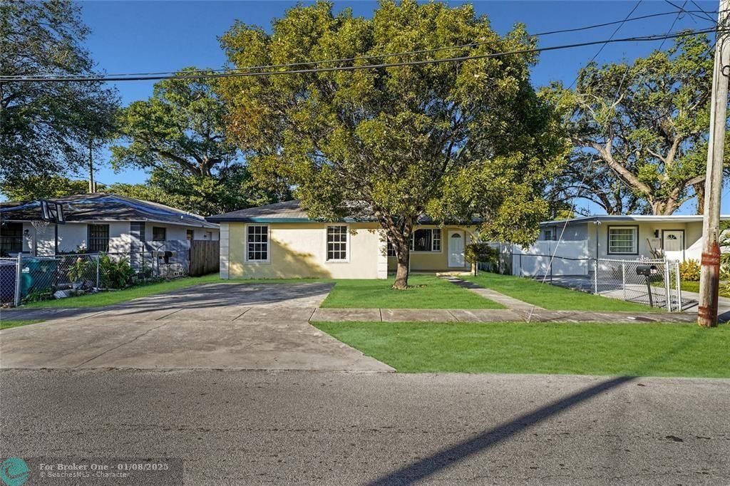 For Sale: $530,000 (3 beds, 2 baths, 1552 Square Feet)