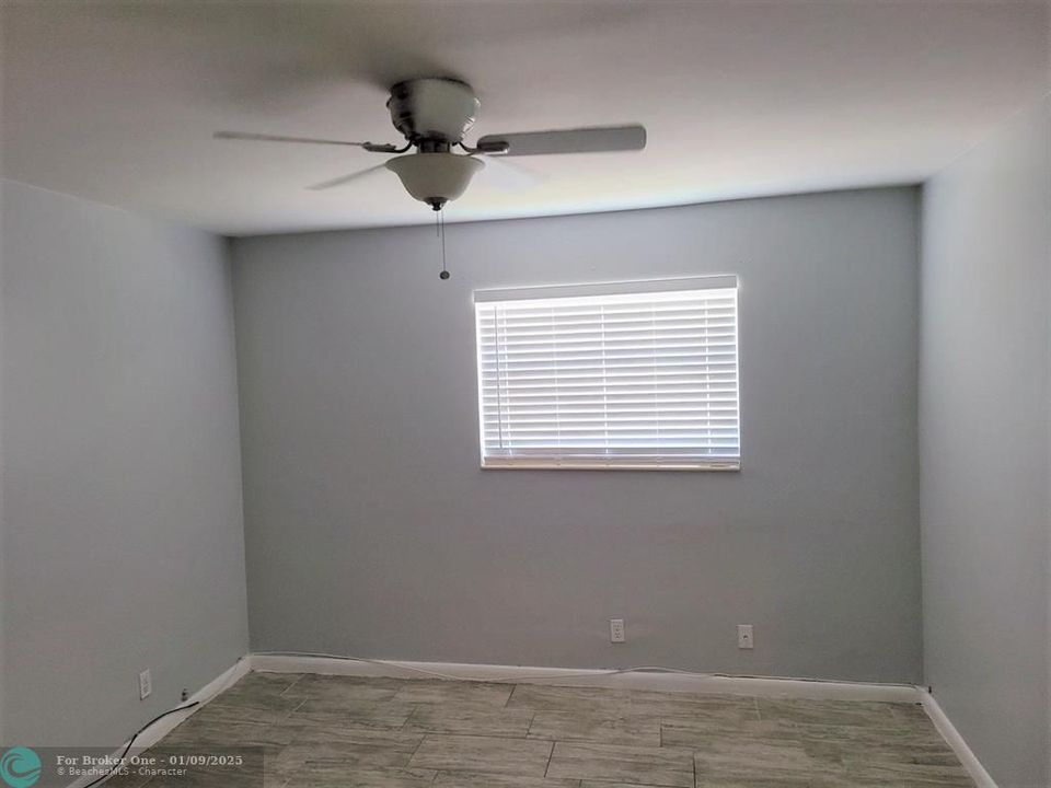 For Rent: $2,500 (2 beds, 1 baths, 1000 Square Feet)