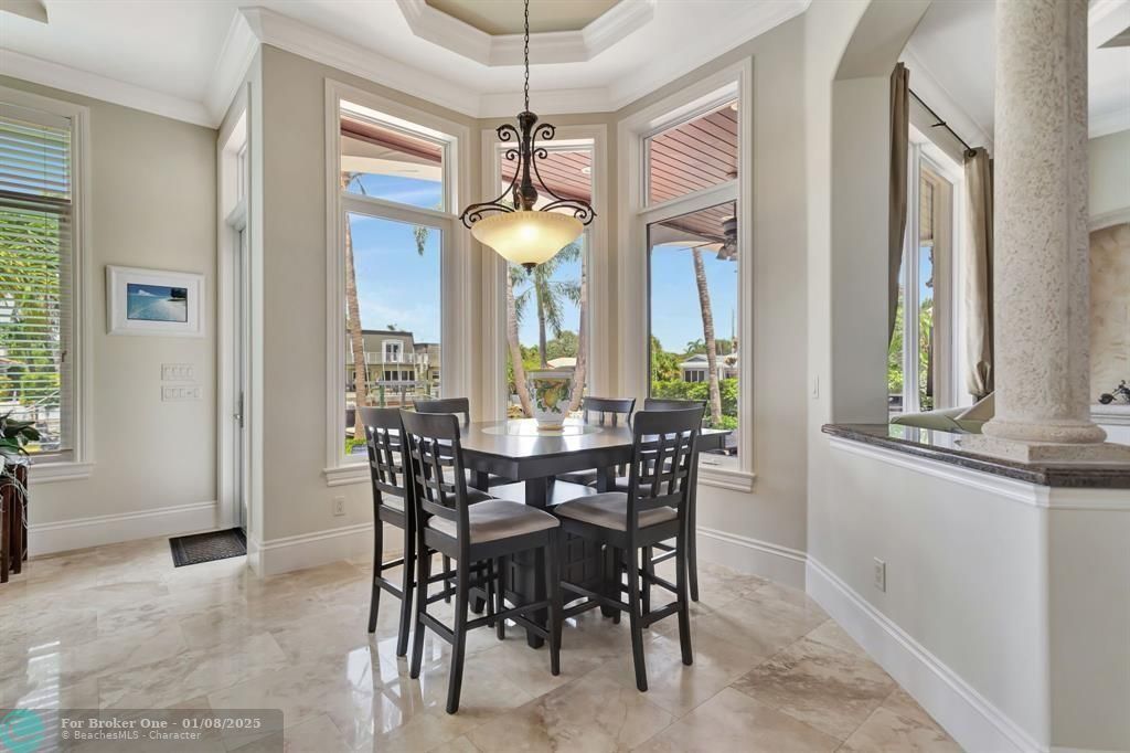 For Sale: $4,295,000 (7 beds, 4 baths, 4806 Square Feet)