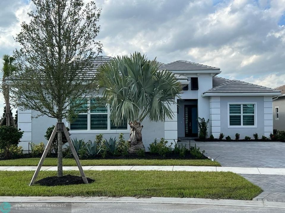 For Sale: $1,050,000 (3 beds, 3 baths, 2600 Square Feet)