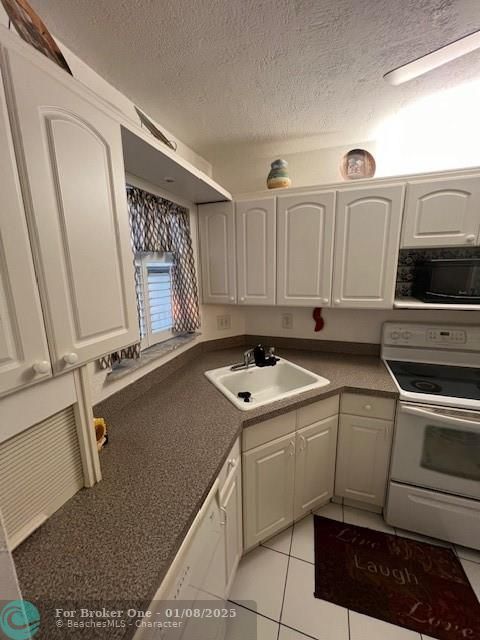 For Sale: $148,000 (2 beds, 2 baths, 850 Square Feet)