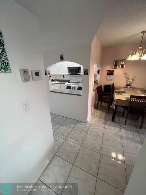 For Sale: $148,000 (2 beds, 2 baths, 850 Square Feet)