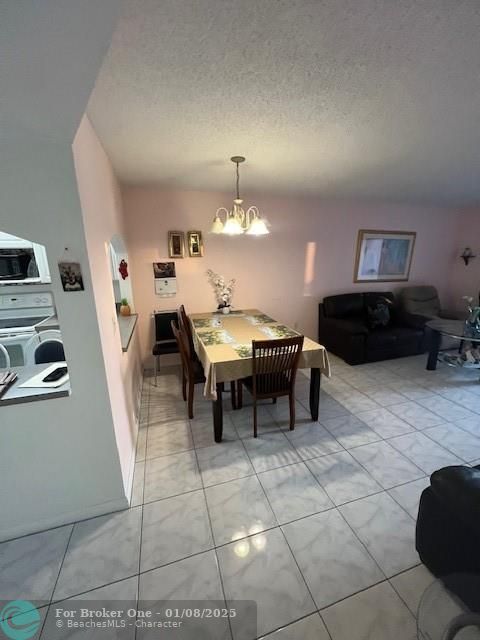 For Sale: $148,000 (2 beds, 2 baths, 850 Square Feet)