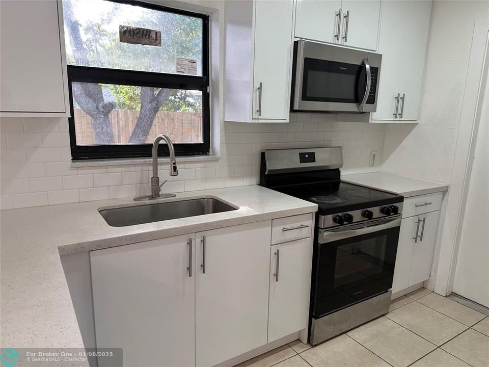 For Rent: $3,875 (4 beds, 2 baths, 1716 Square Feet)