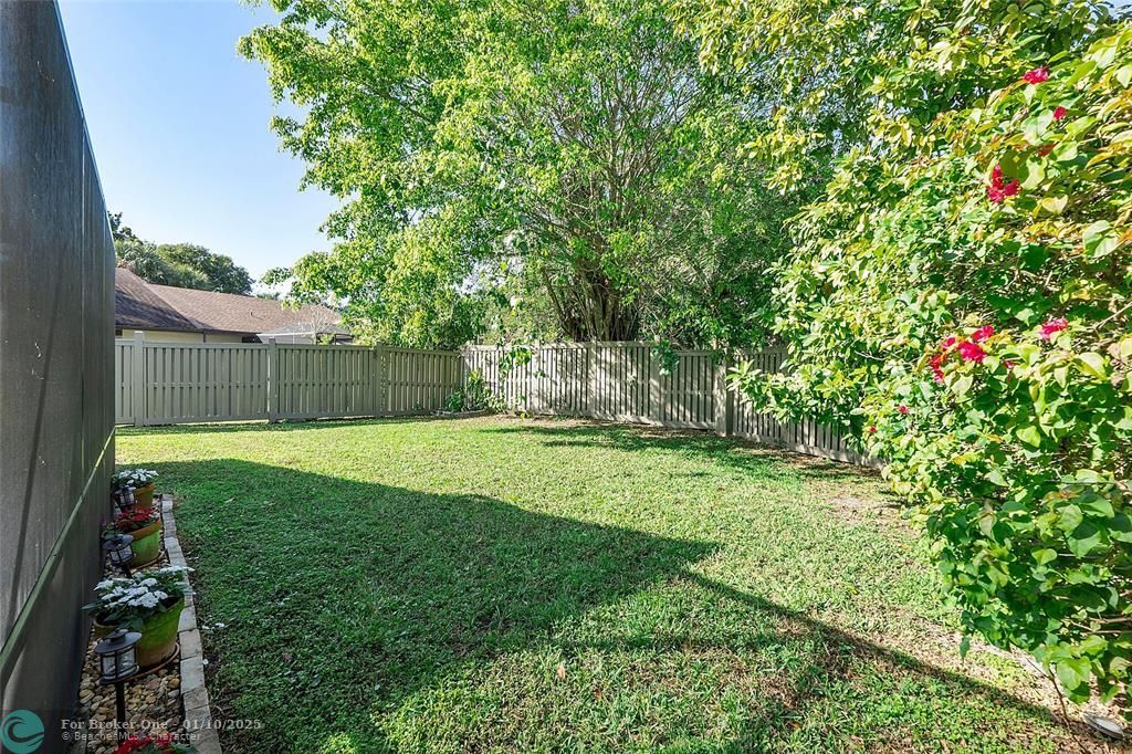 For Sale: $595,000 (3 beds, 2 baths, 1740 Square Feet)