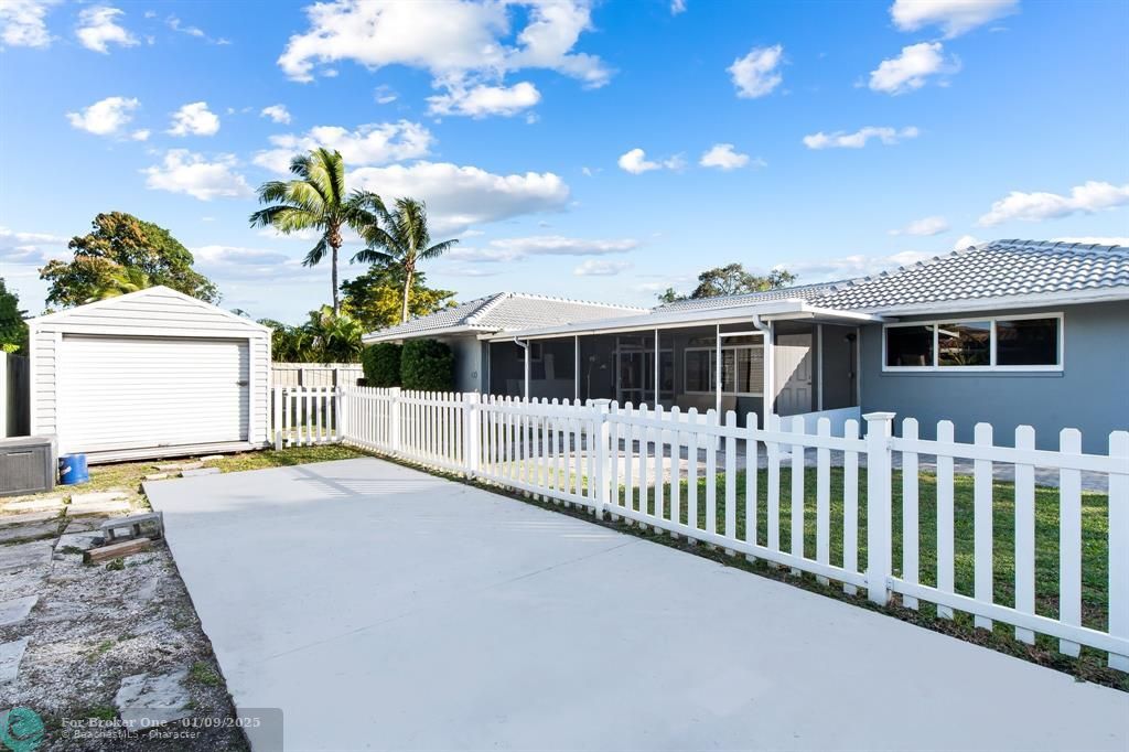 For Sale: $880,000 (3 beds, 2 baths, 2447 Square Feet)