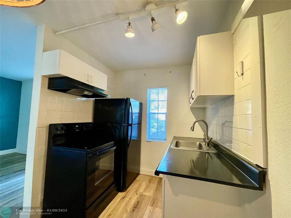 For Rent: $1,600 (1 beds, 1 baths, 0 Square Feet)