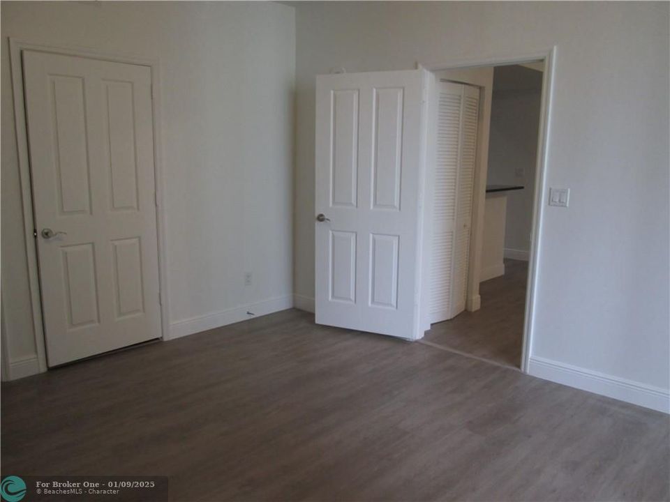 For Rent: $3,200 (2 beds, 2 baths, 1113 Square Feet)