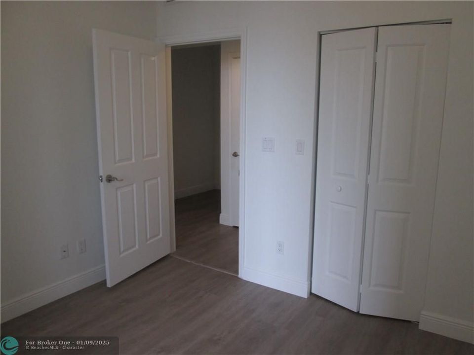 For Rent: $3,200 (2 beds, 2 baths, 1113 Square Feet)