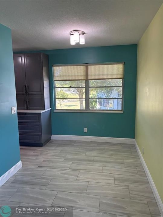 For Sale: $176,108 (2 beds, 1 baths, 820 Square Feet)