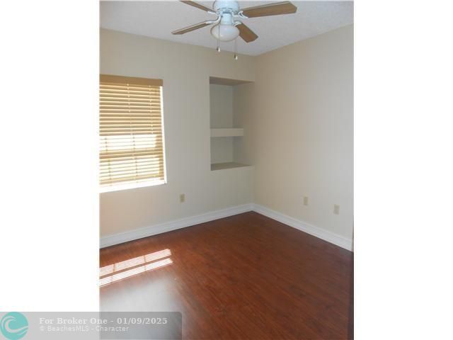 For Rent: $2,500 (3 beds, 2 baths, 1150 Square Feet)