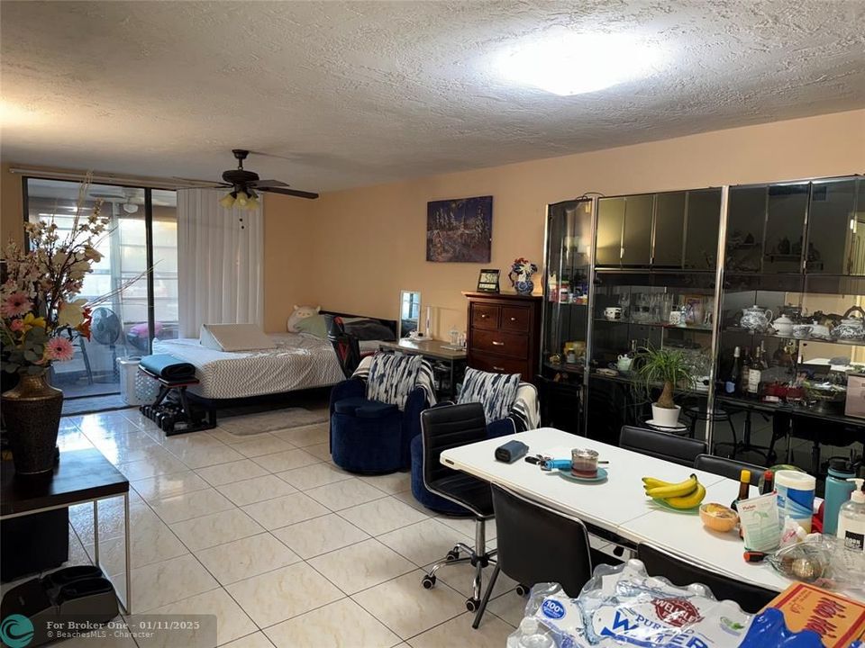 For Sale: $148,900 (2 beds, 2 baths, 1010 Square Feet)