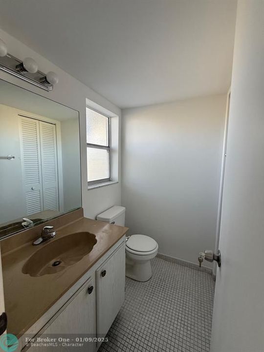 For Rent: $1,500 (1 beds, 1 baths, 758 Square Feet)