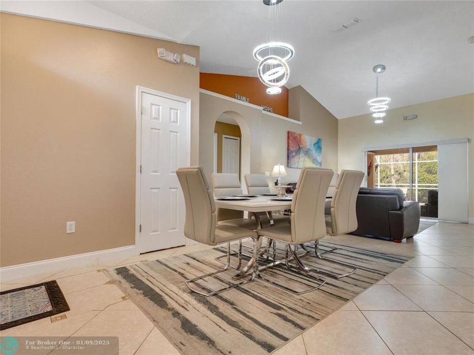 For Sale: $430,000 (3 beds, 2 baths, 1791 Square Feet)