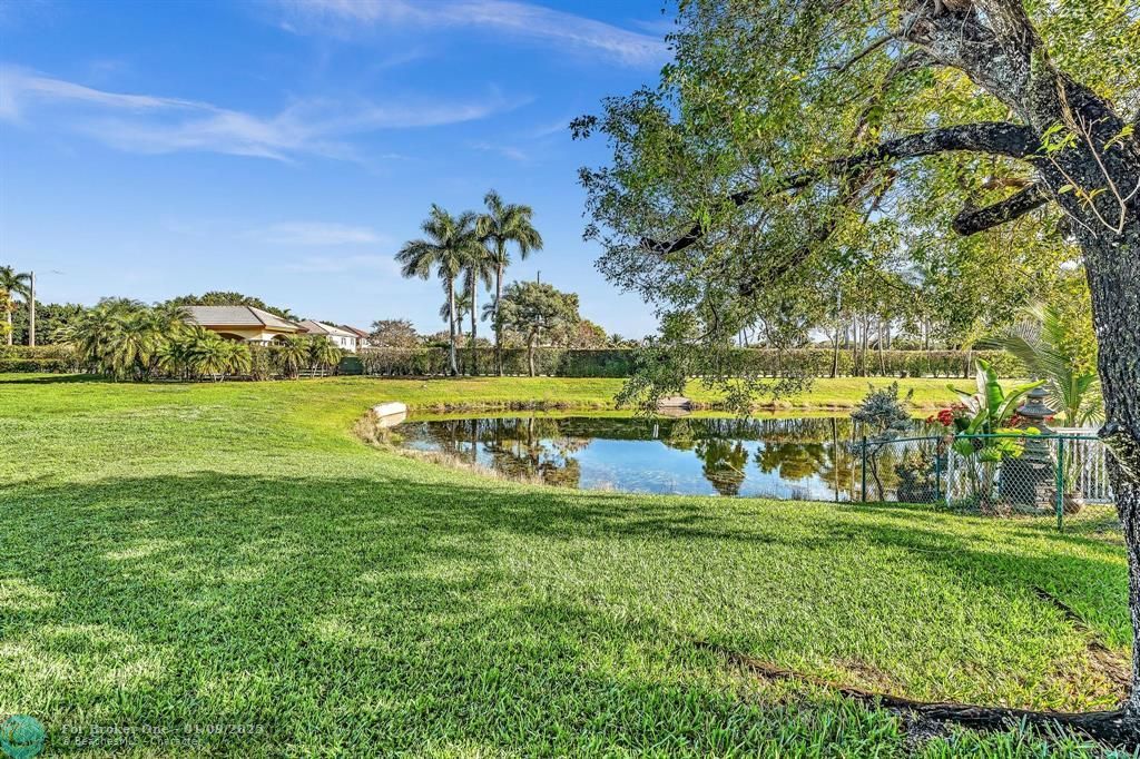 For Sale: $820,000 (4 beds, 2 baths, 2497 Square Feet)