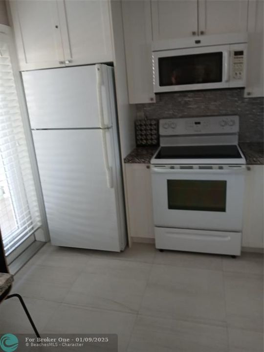 En Venta: $289,000 (1 camas, 1 baños, 749 Pies cuadrados)