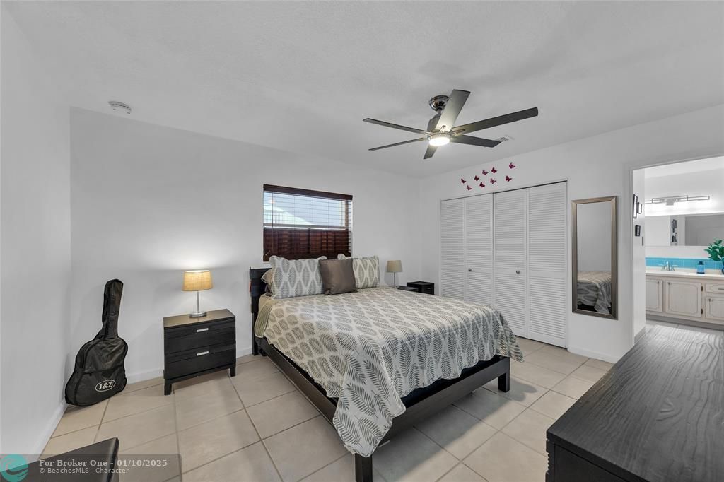 For Sale: $375,000 (3 beds, 2 baths, 1652 Square Feet)