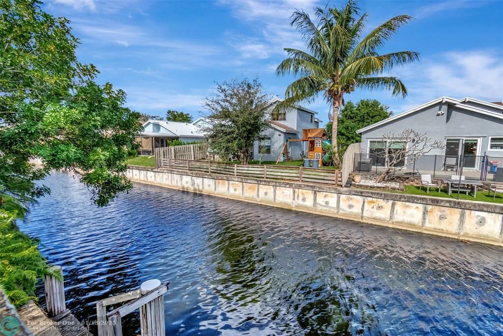 For Sale: $760,000 (3 beds, 2 baths, 1955 Square Feet)