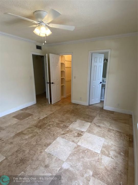 For Rent: $1,850 (2 beds, 1 baths, 950 Square Feet)