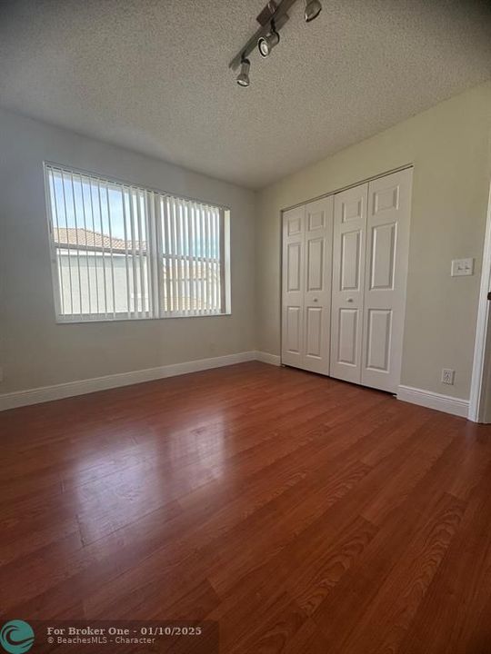 For Rent: $4,200 (4 beds, 2 baths, 2491 Square Feet)