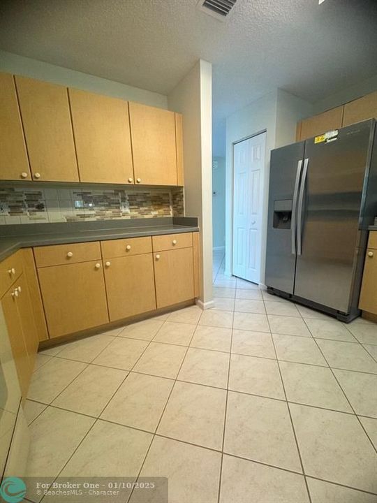 For Rent: $4,200 (4 beds, 2 baths, 2491 Square Feet)