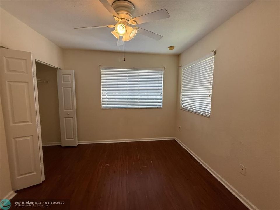 For Rent: $3,100 (3 beds, 2 baths, 1306 Square Feet)