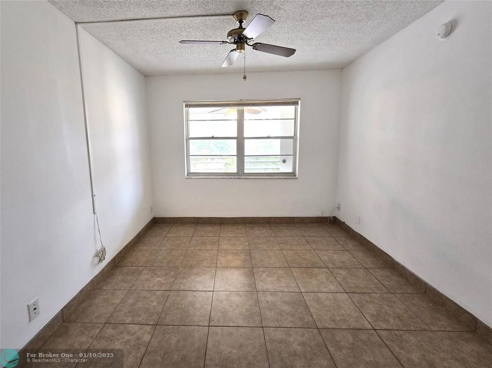 For Rent: $1,790 (2 beds, 2 baths, 950 Square Feet)